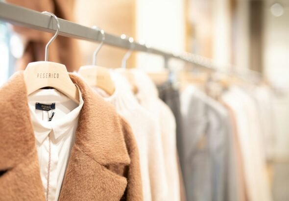 Capsule Wardrobe Guide for Beginners - Featured Image