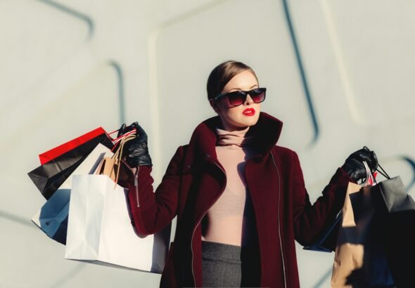 How to Dress Expensive on a Budget - Featured Image